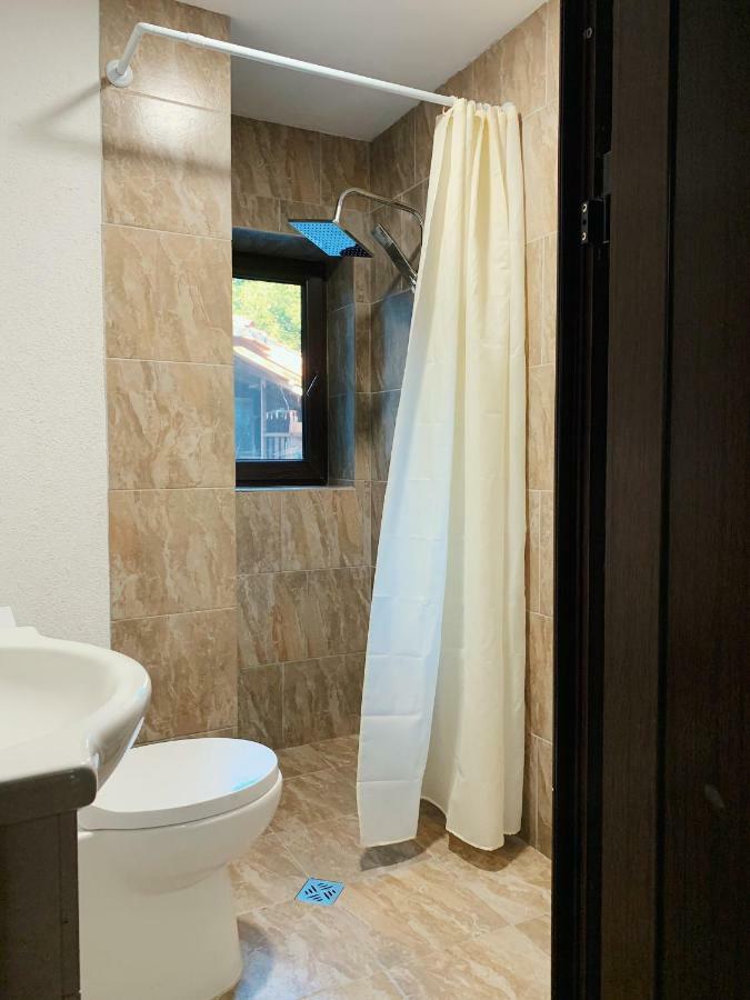 Карамановите Къщи Aprilci Exteriér fotografie